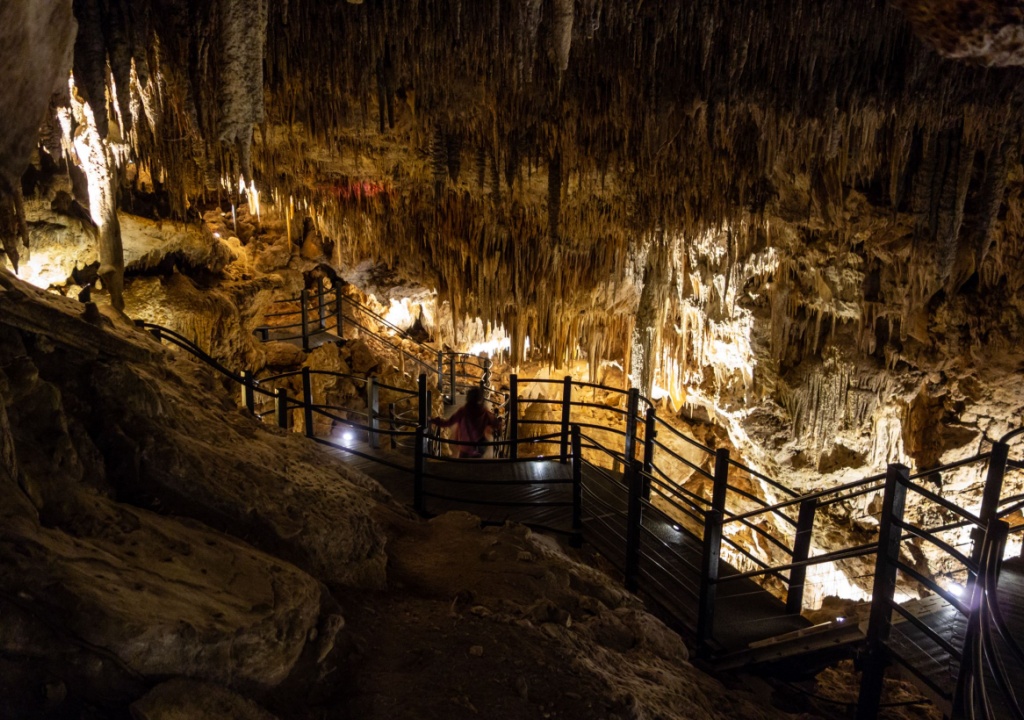 Ngilgi Cave